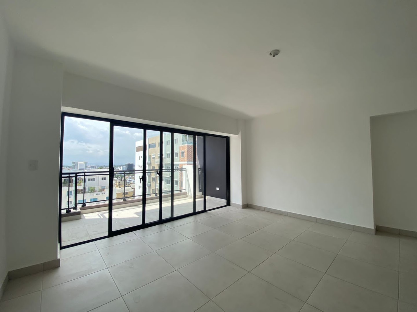 apartamentos - Apartamento en Evaristo Morales de 3 habitaciones 0