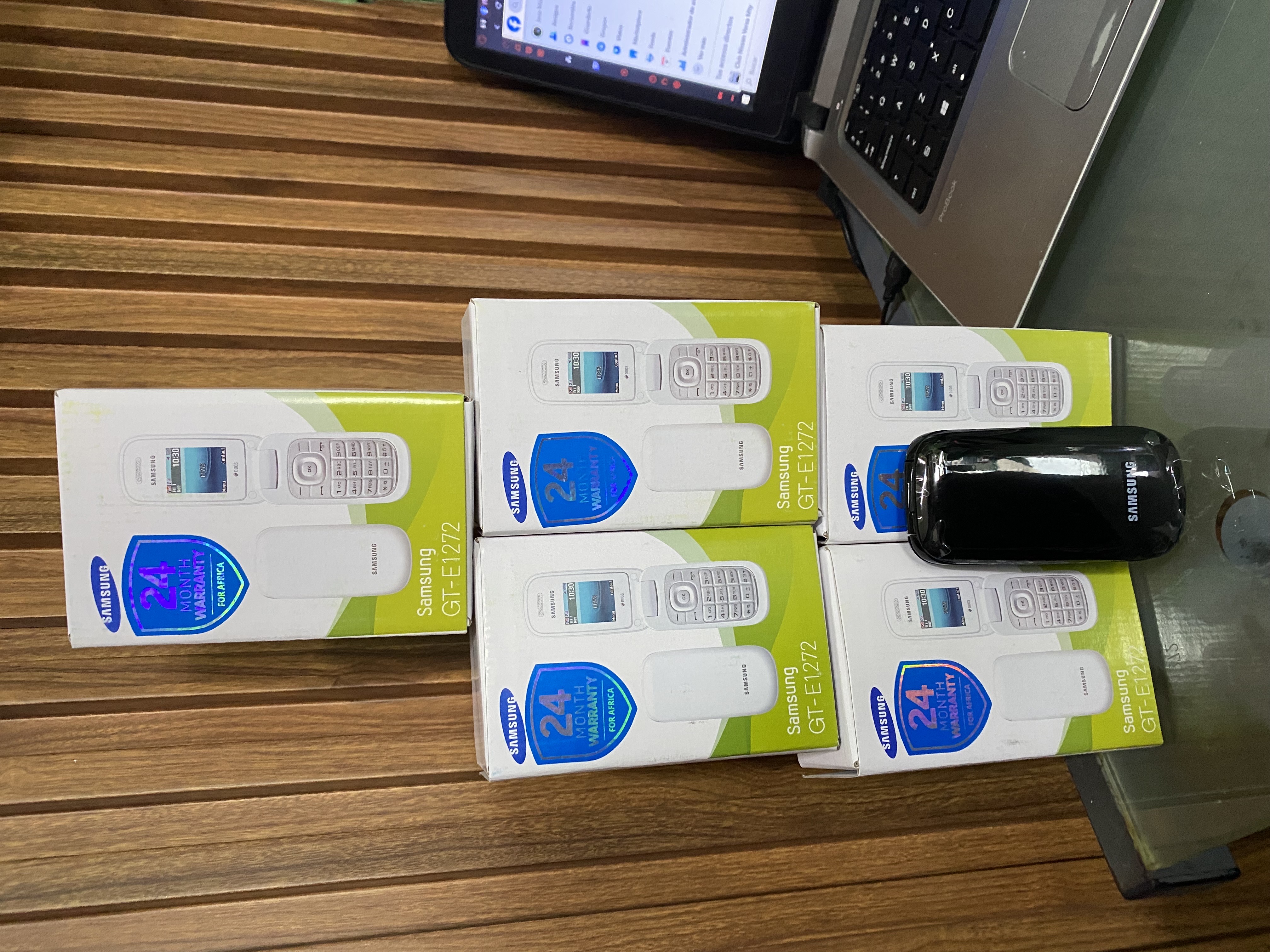 celulares y tabletas - Samsung de tapita  1