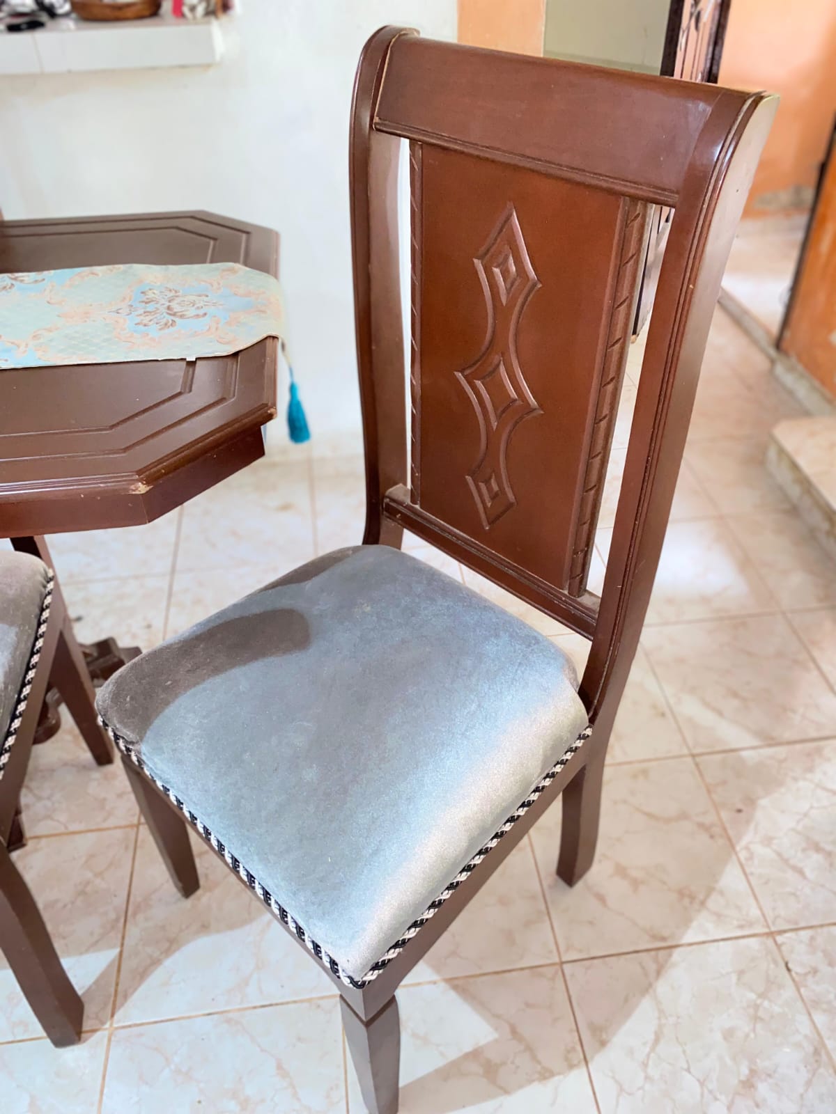muebles y colchones - Vendo comedor de 4 sillas 1