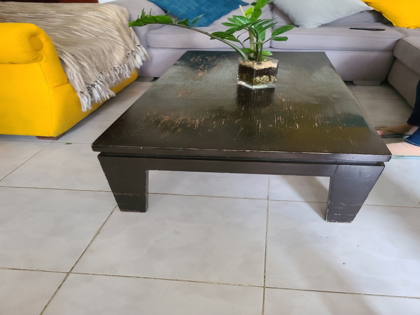 muebles y colchones - Mesa de centro (necesita pintura) 0