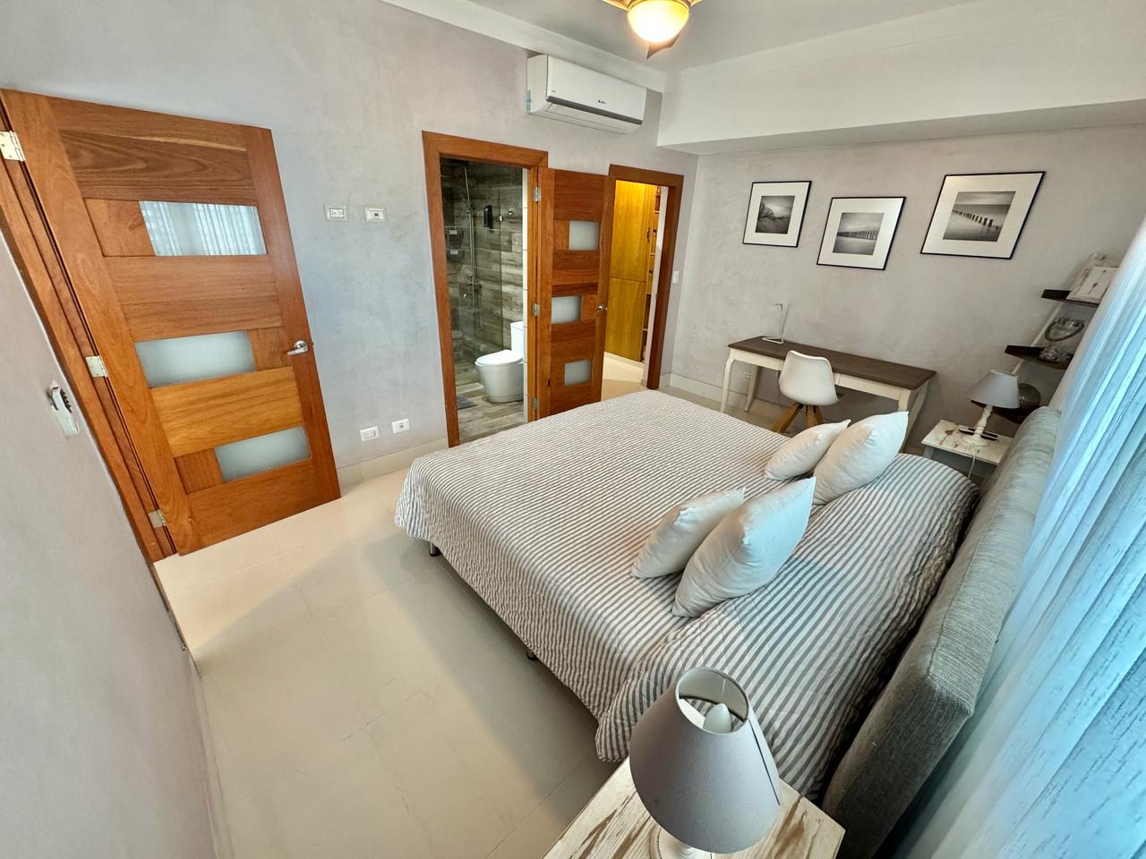 apartamentos - Vendo naco amueblado o línea blanca una hab dos ba 8