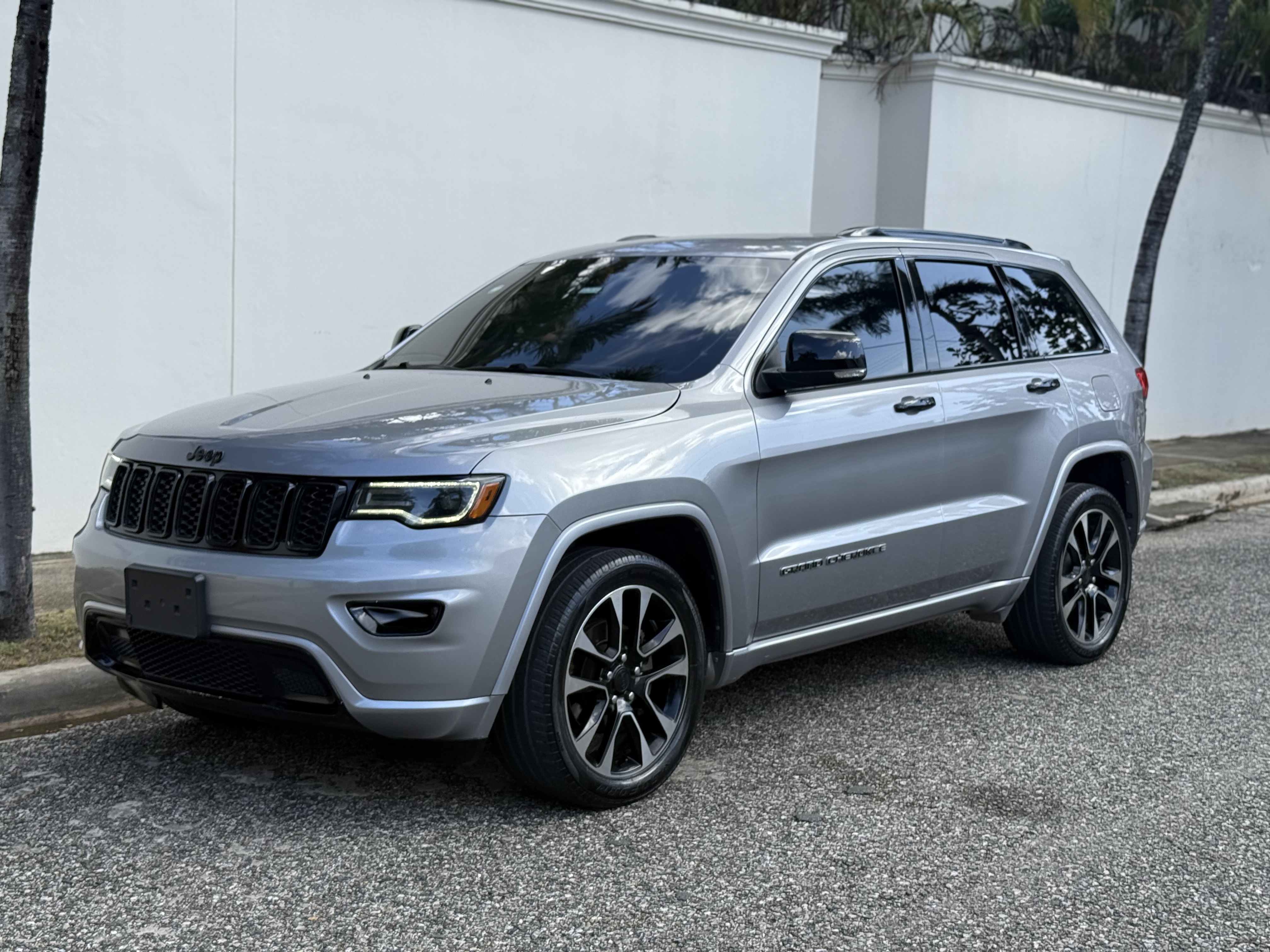 jeepetas y camionetas - Jeep Grand Cherokee Limited 0