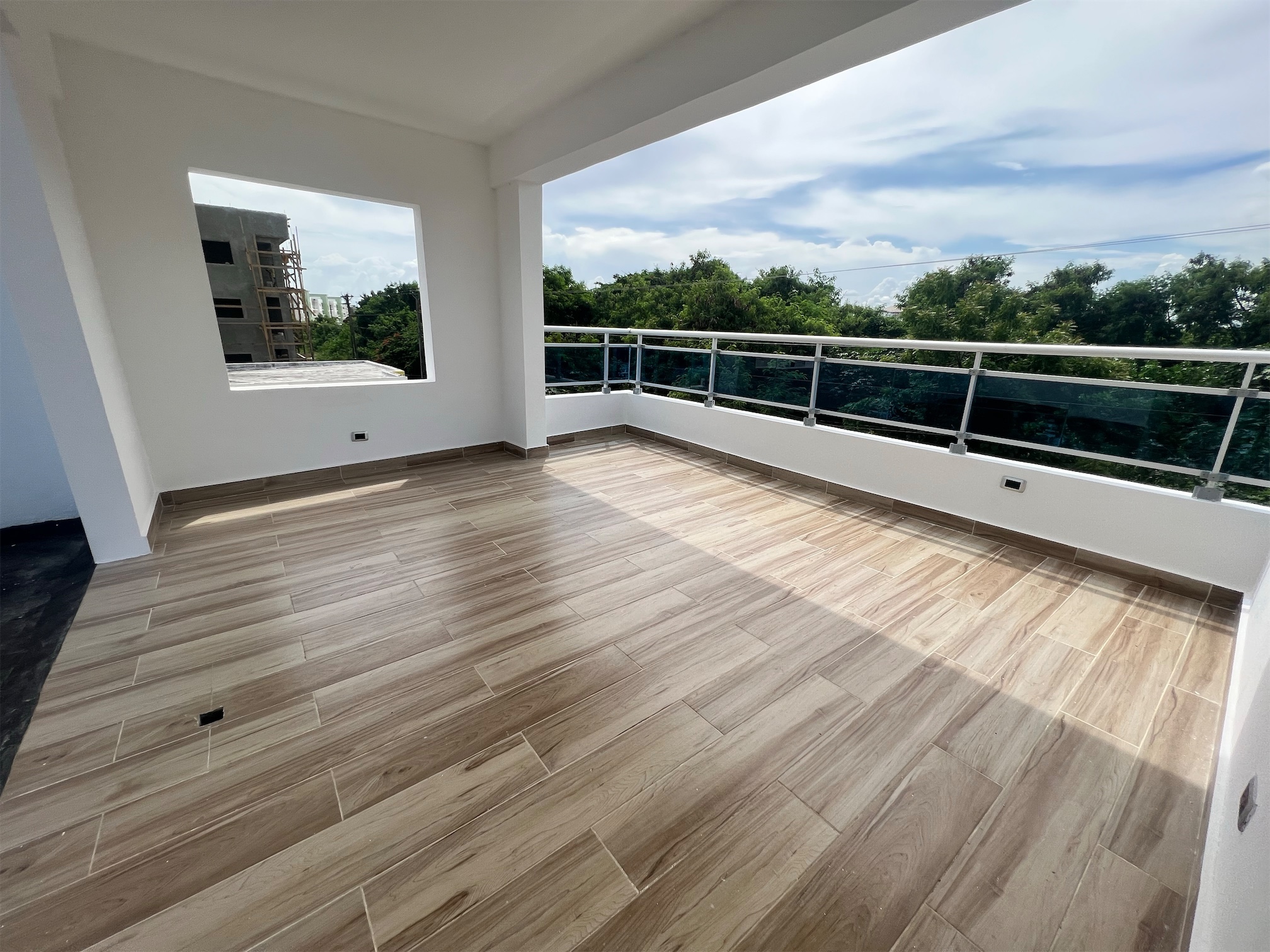 casas - Venta de casa con piscina en la autopista de san Isidro brisa oriental  1