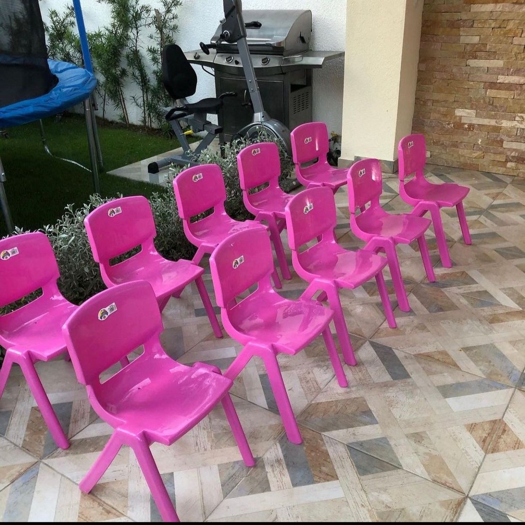 servicios profesionales - alquiler de sillas 2