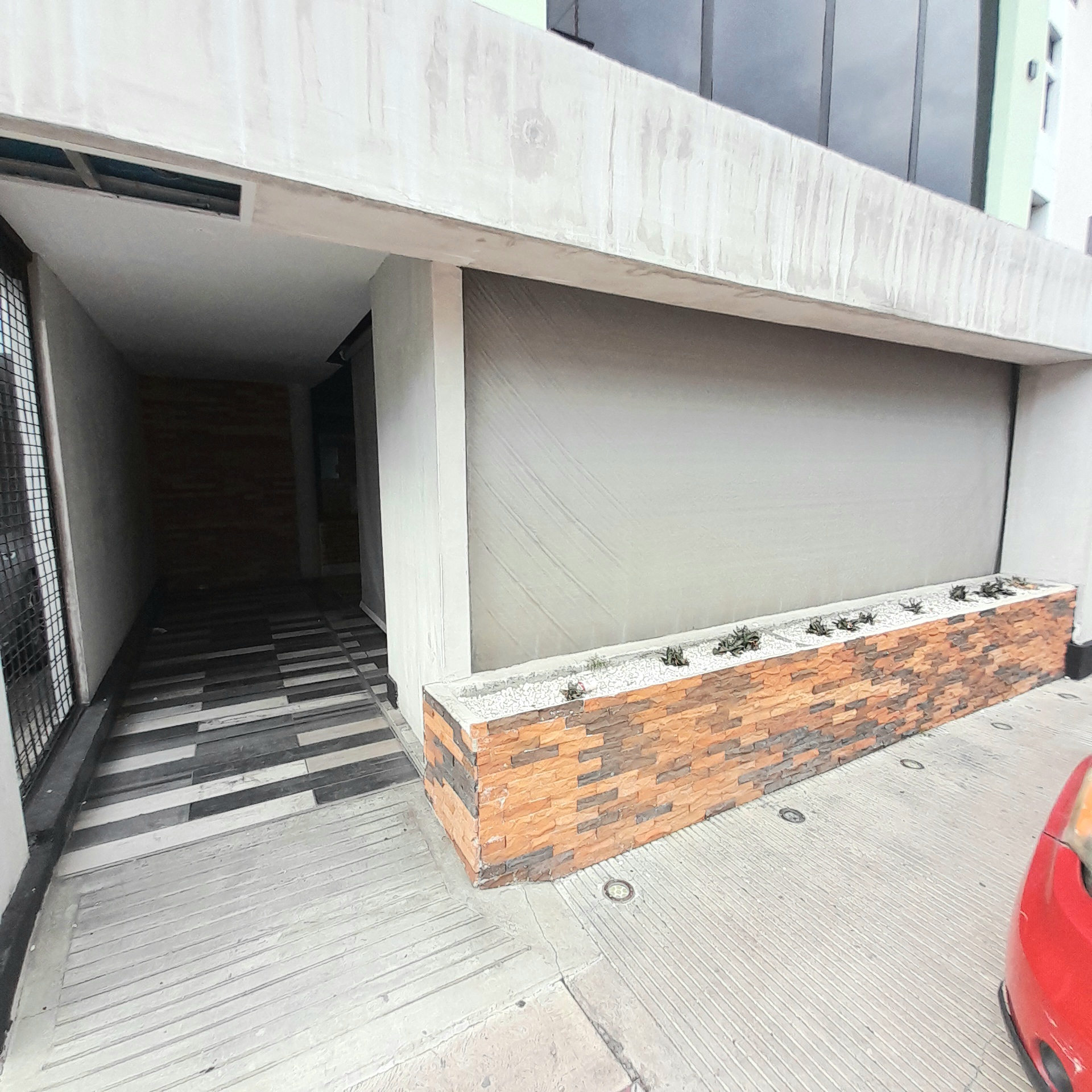 oficinas y locales comerciales - Local Comercial 1er nivel en Alquiler en Ensanche  0