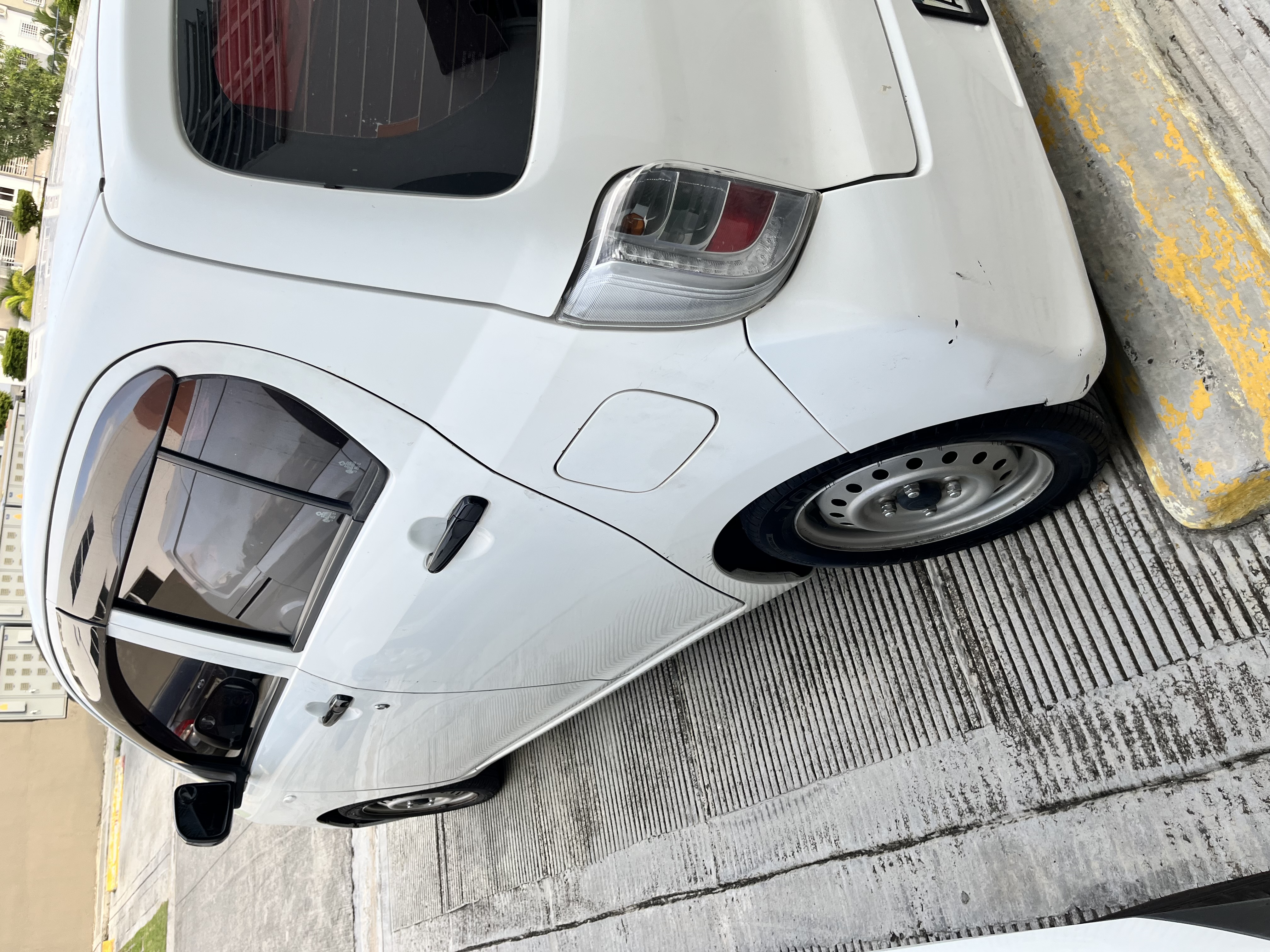 carros - Daihatsu mira 2015 blanco 1