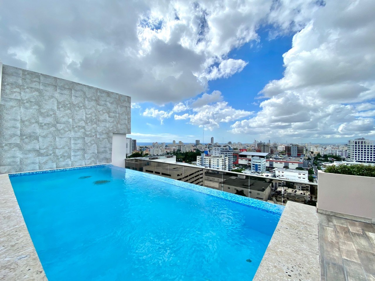apartamentos - Exclusivo Apartamento Amueblado en Piantini: Lujo y Confort a tu Alcance
