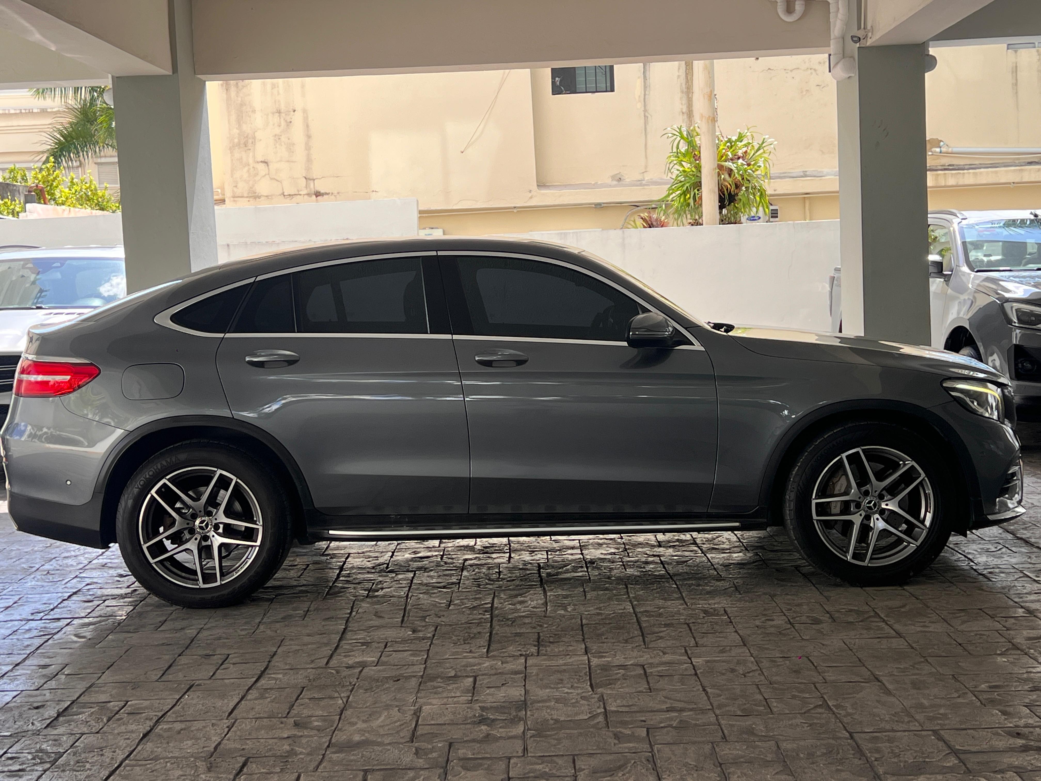 jeepetas y camionetas - Mercedes Benz Clase GLC 250 4Matic Copue 2018 8