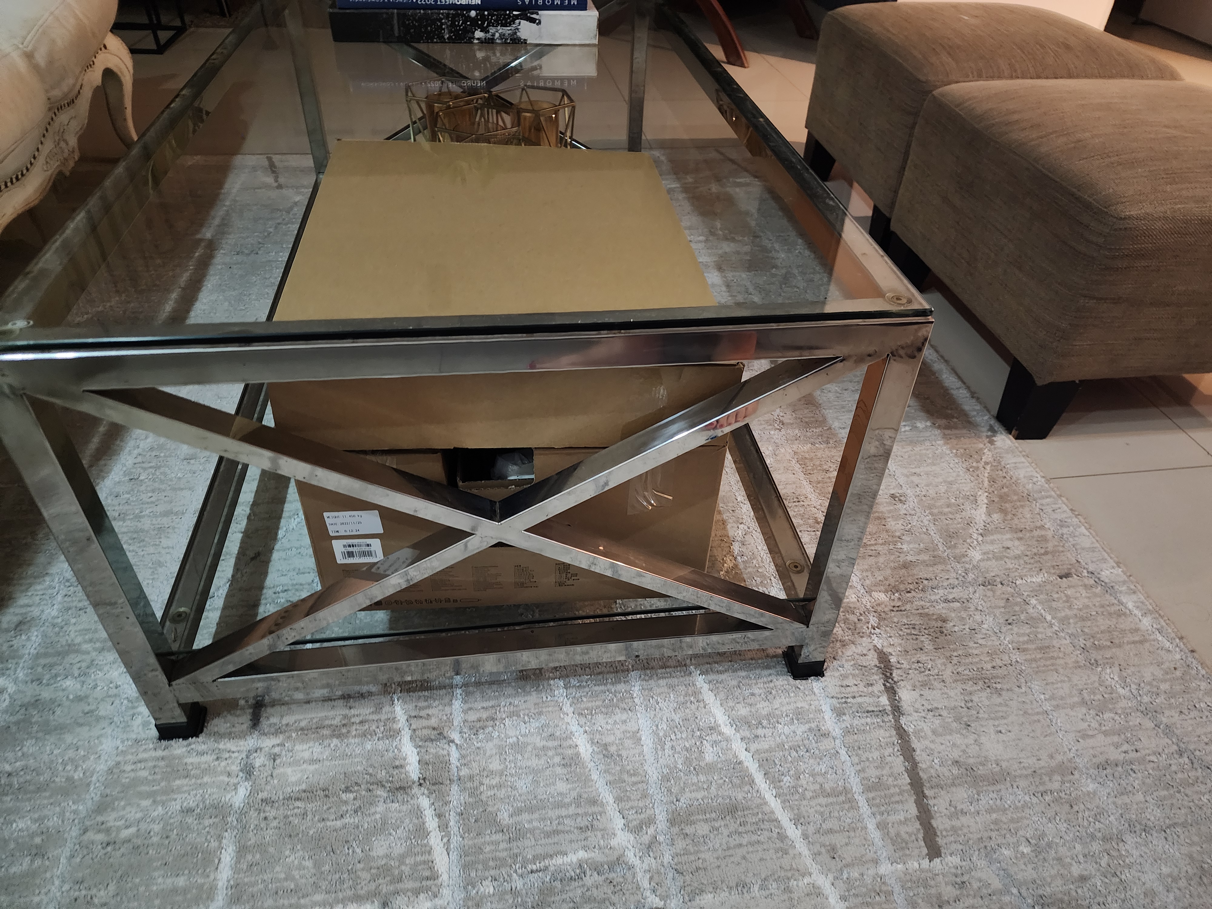 muebles y colchones - Juego de mesas en cristal y metal, en excelentes 2