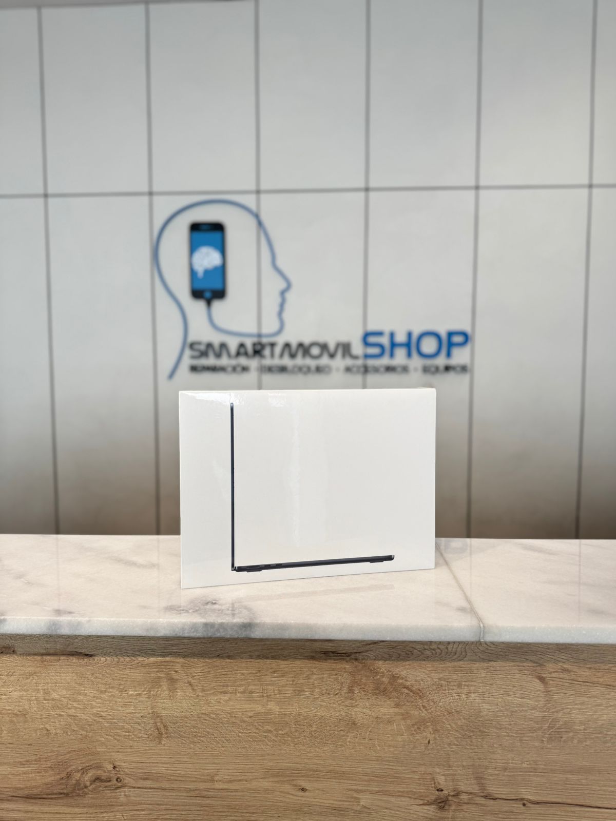 computadoras y laptops - MACBOOK AIR M2 512GB SSD 8GB RAM NUEVA  EN OFERTA 