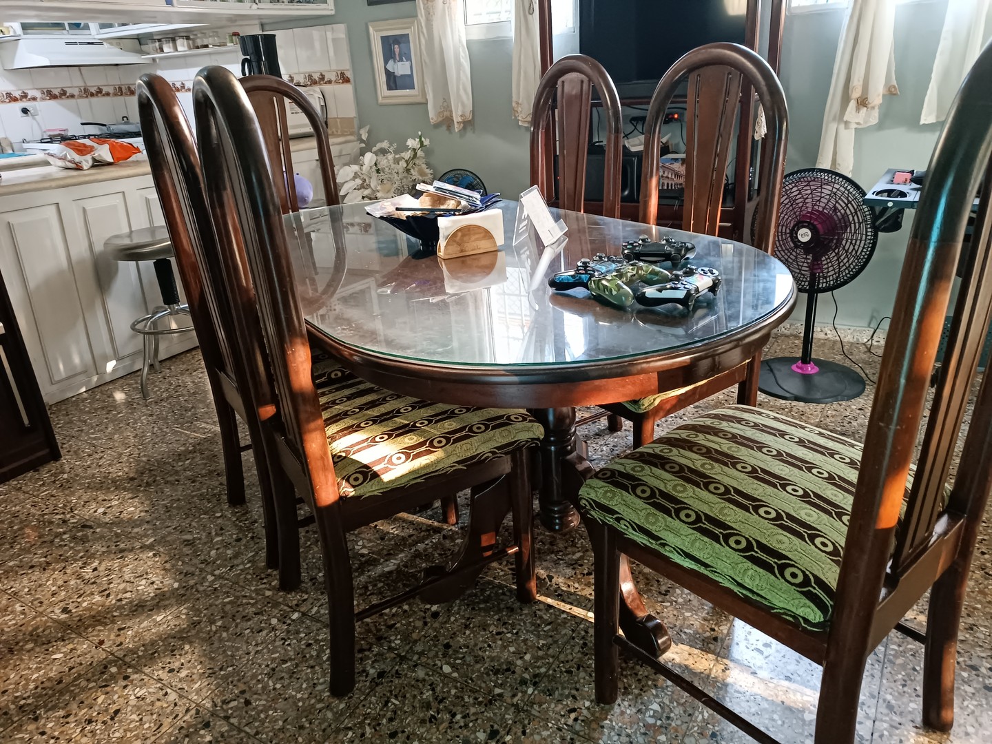 muebles y colchones - Comedor de caoba de 6 sillas 3