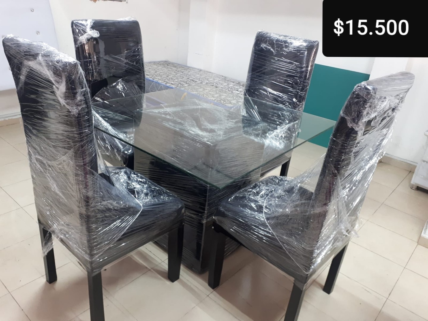 muebles y colchones - Comedor 4 Sillas Negro y Gris
