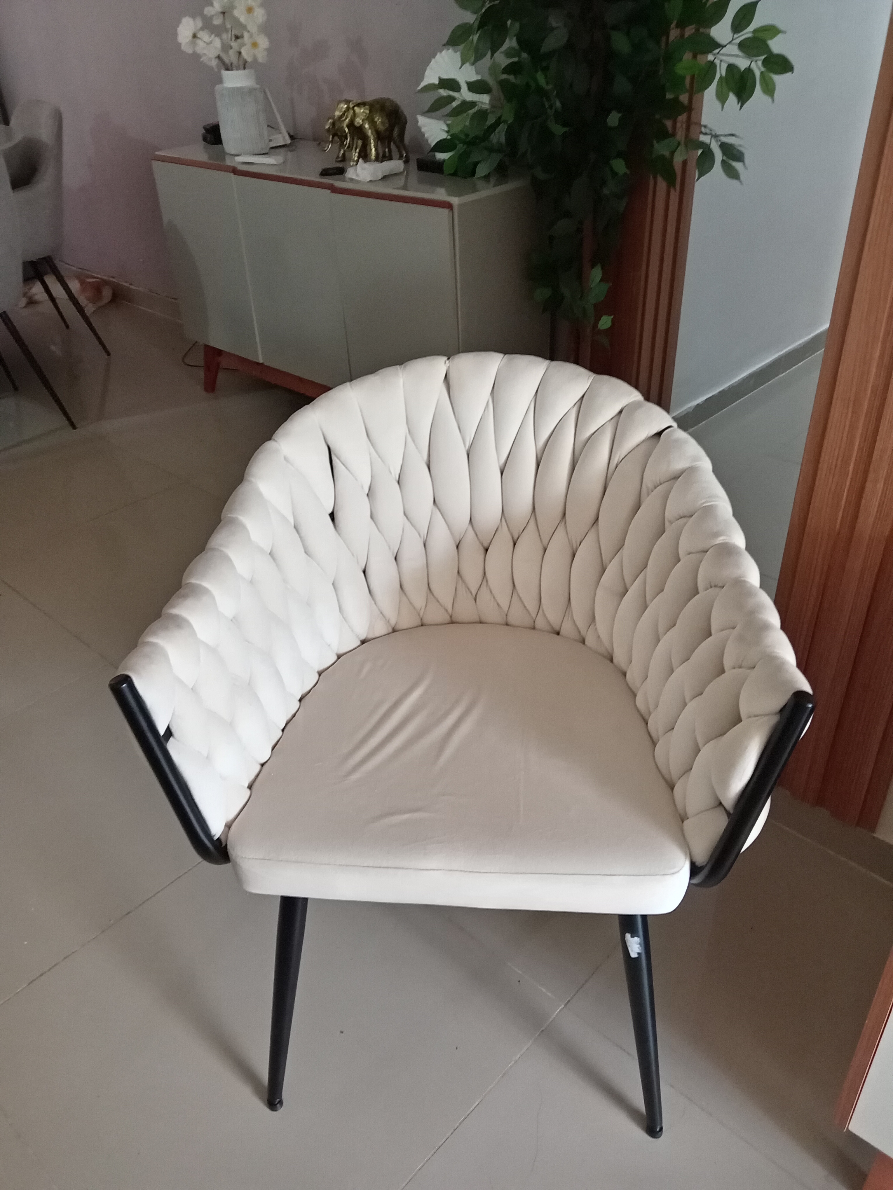 muebles y colchones - Elegante y práctica butaca  0
