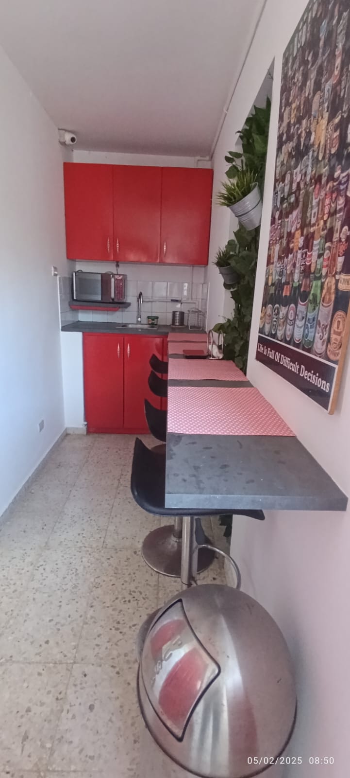 oficinas y locales comerciales - Vendo oficina totalmente amueblada en Piantini 8
