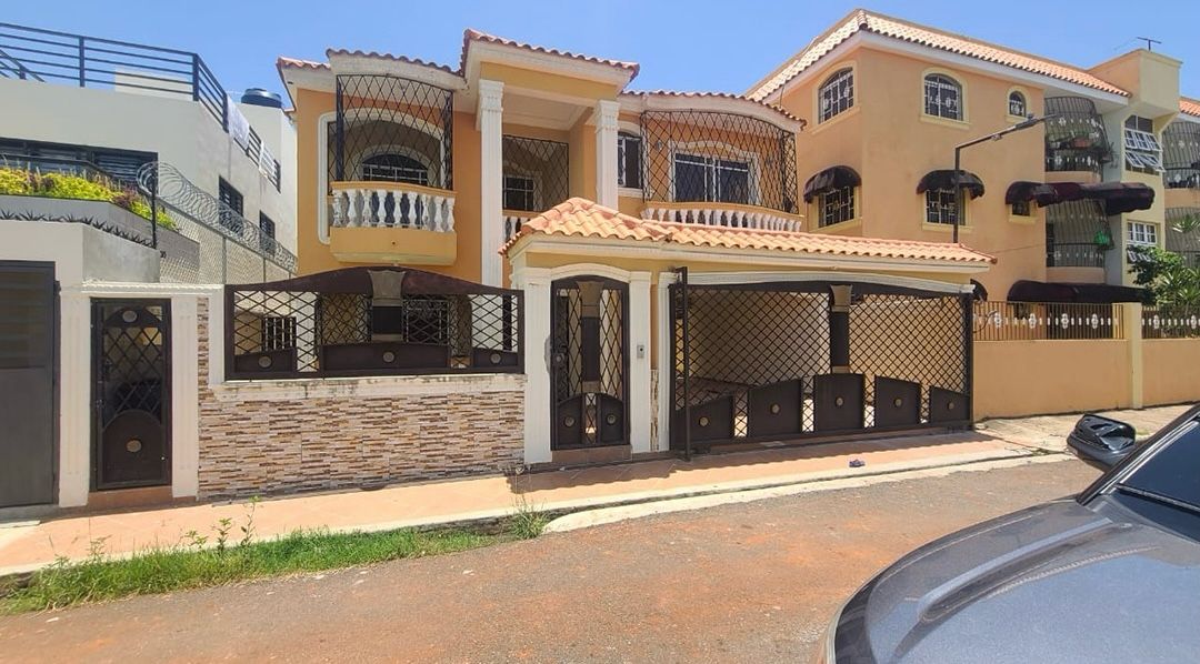casas - CASA ALQUILER 2 NIVELES MIRADOR DEL ESTE RD$60,000 9