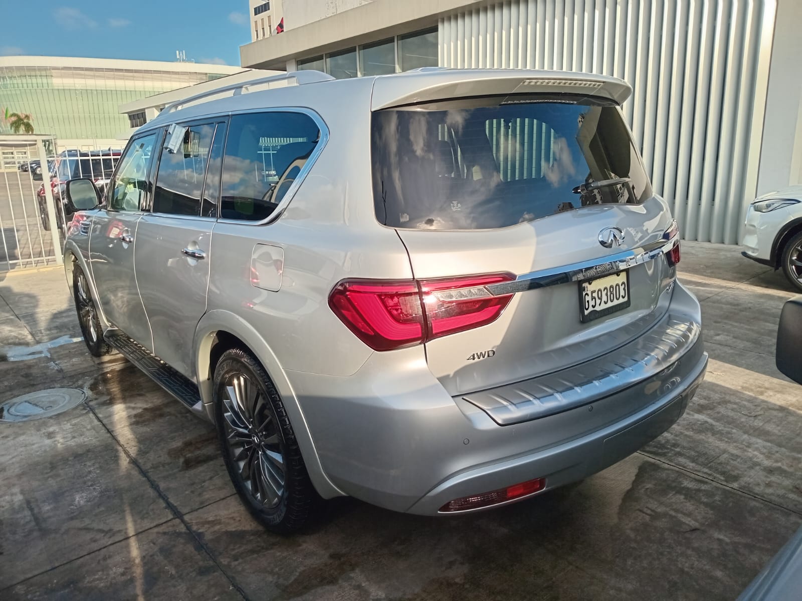 jeepetas y camionetas - Infiniti QX80 2022 6