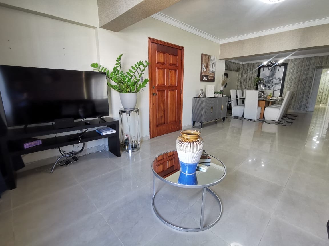 apartamentos - APARTAMENTO AMUEBLADO EN EVARISTO MORALES 3 HABITACIONES 2 PARQUEOS 2