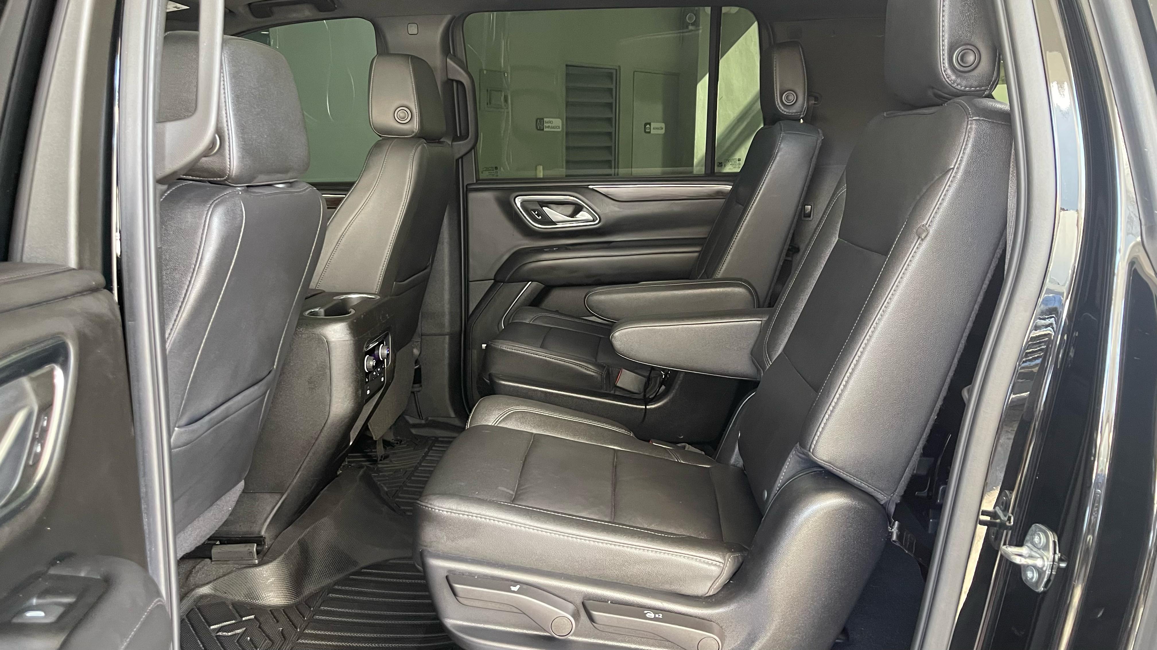 jeepetas y camionetas - Chevrolet Suburban LT 2022 2