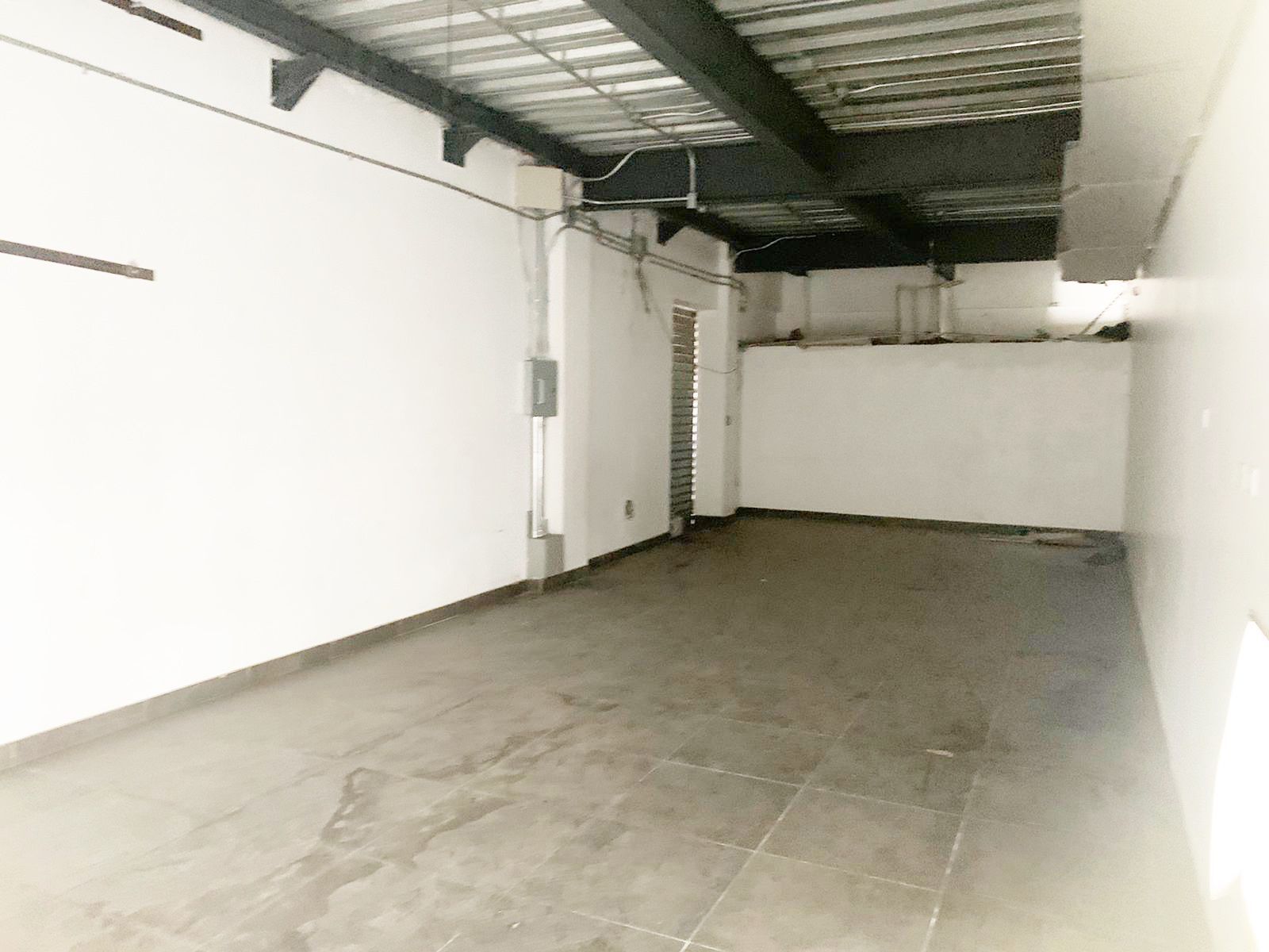 oficinas y locales comerciales - Local en Piantini  1