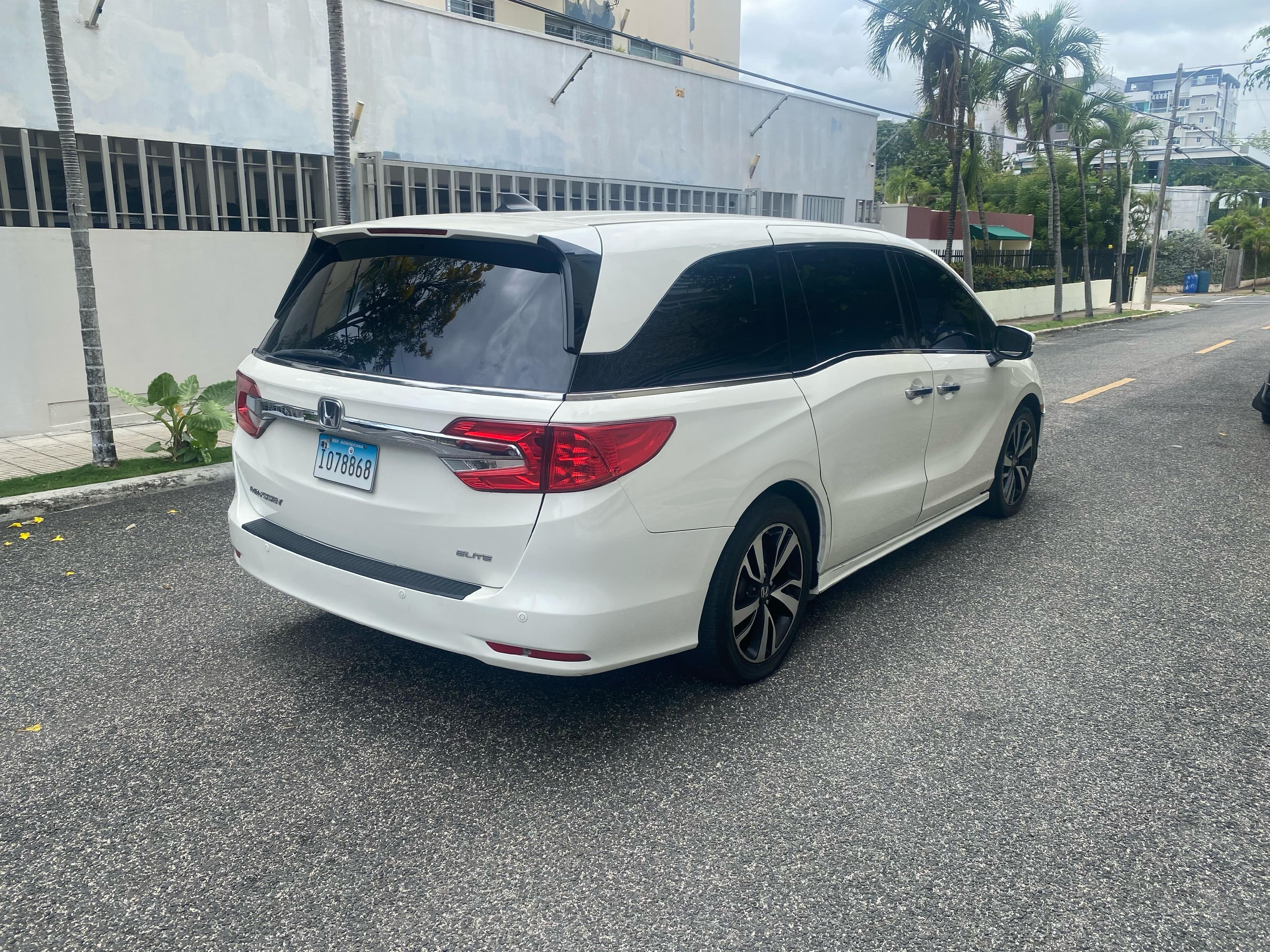 carros - Honda Odessy 2018 Elite, ful, sunroof, aspiradora, pantalla, asientos giratorios 2