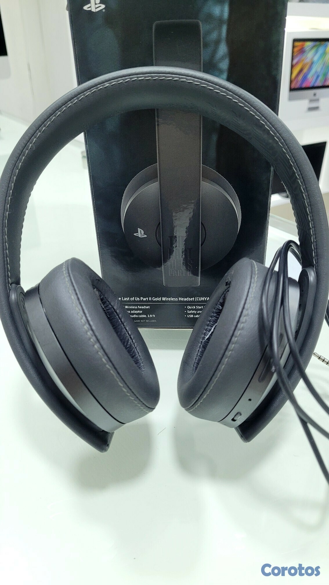 consolas y videojuegos - Audifonos Gold ps4 the last of us Edicion Especial  4