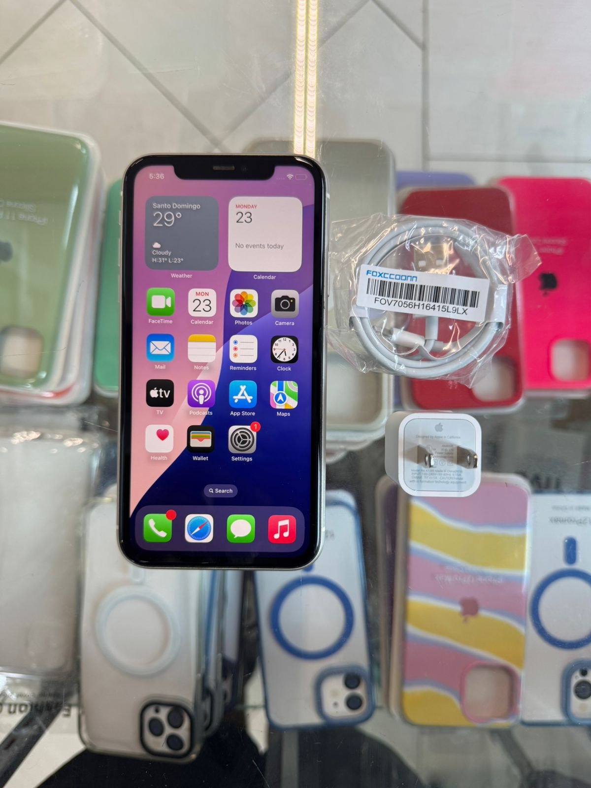 celulares y tabletas - iphone 11 blanco 64 GB Desbloqueado. 1