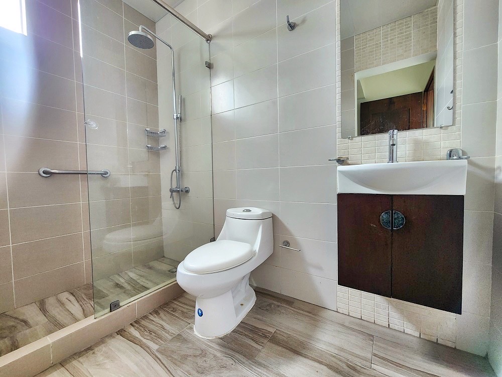 apartamentos - sexto nivel de renta en Los Cerros de Gurabo  1