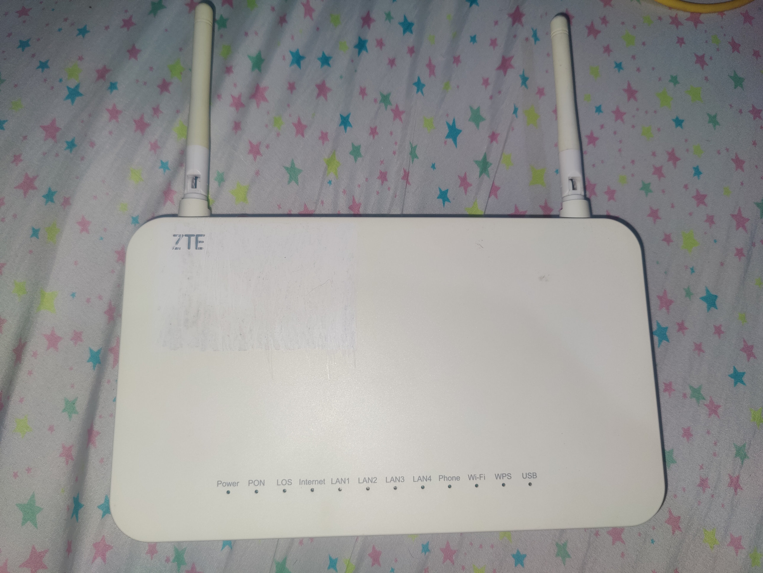 otros electronicos - Router ZTE ZXＨN F660 para fibra óptica 0