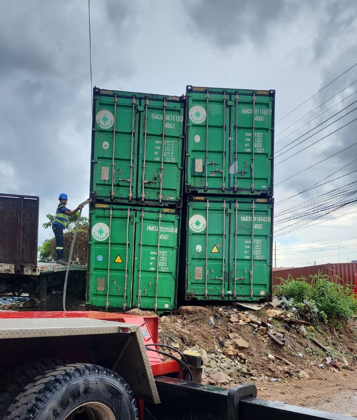 otros vehiculos - Oferta RD$ 160,000 contenedores 40 high cube