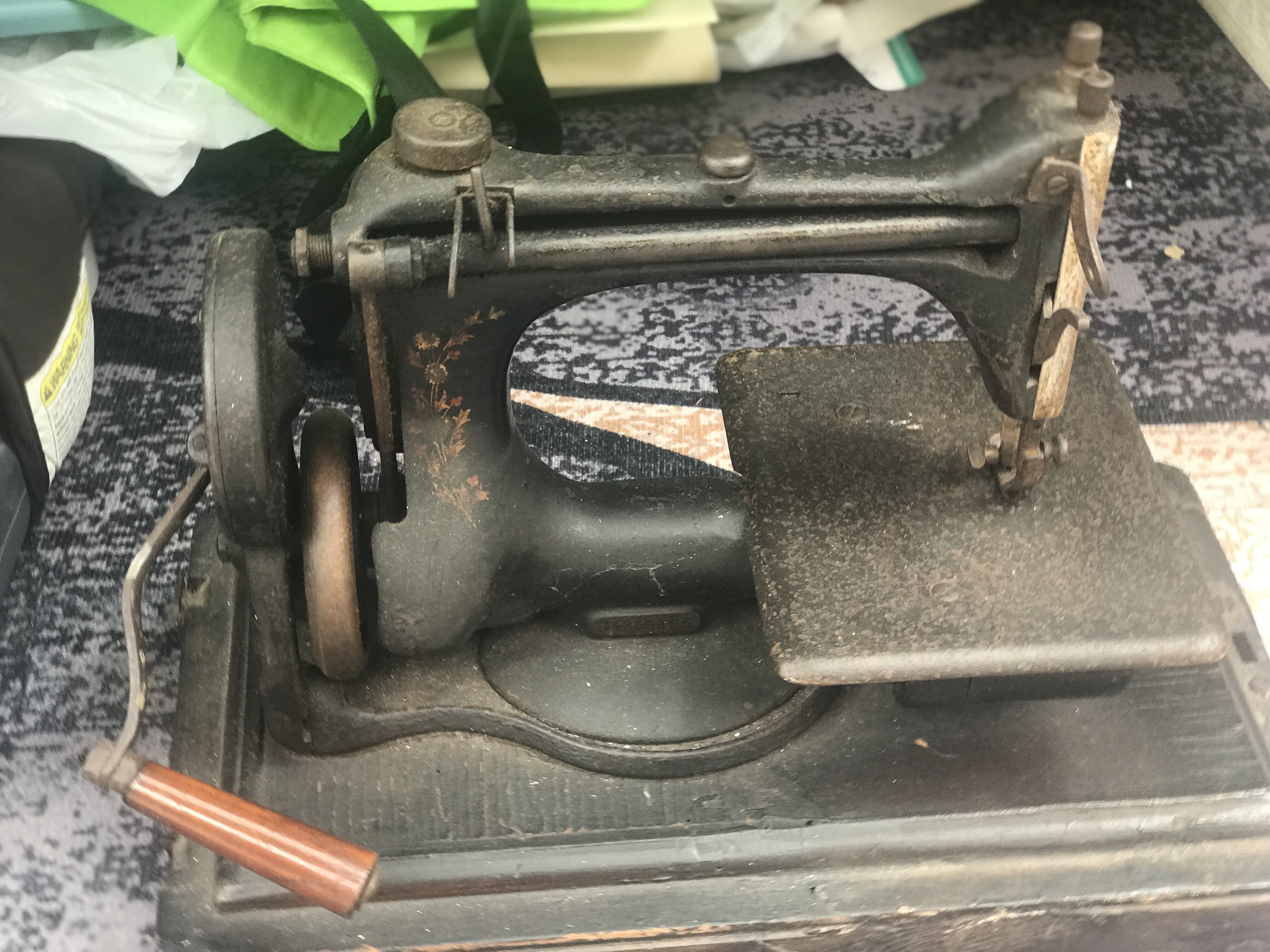 arte y antigüedades - Máquina de coser antigua  3
