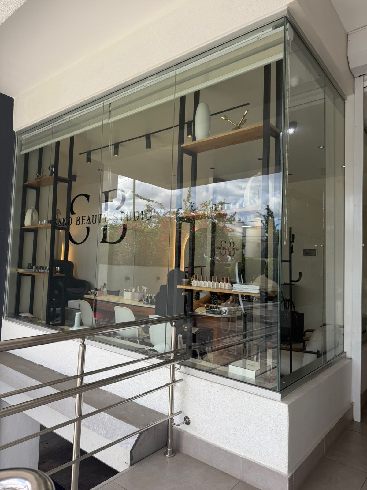 otros inmuebles - Nail bar 4