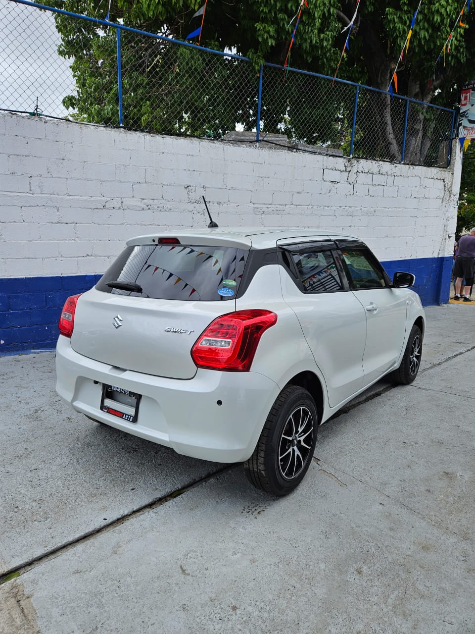 carros - SUZUKI SWIFT  3