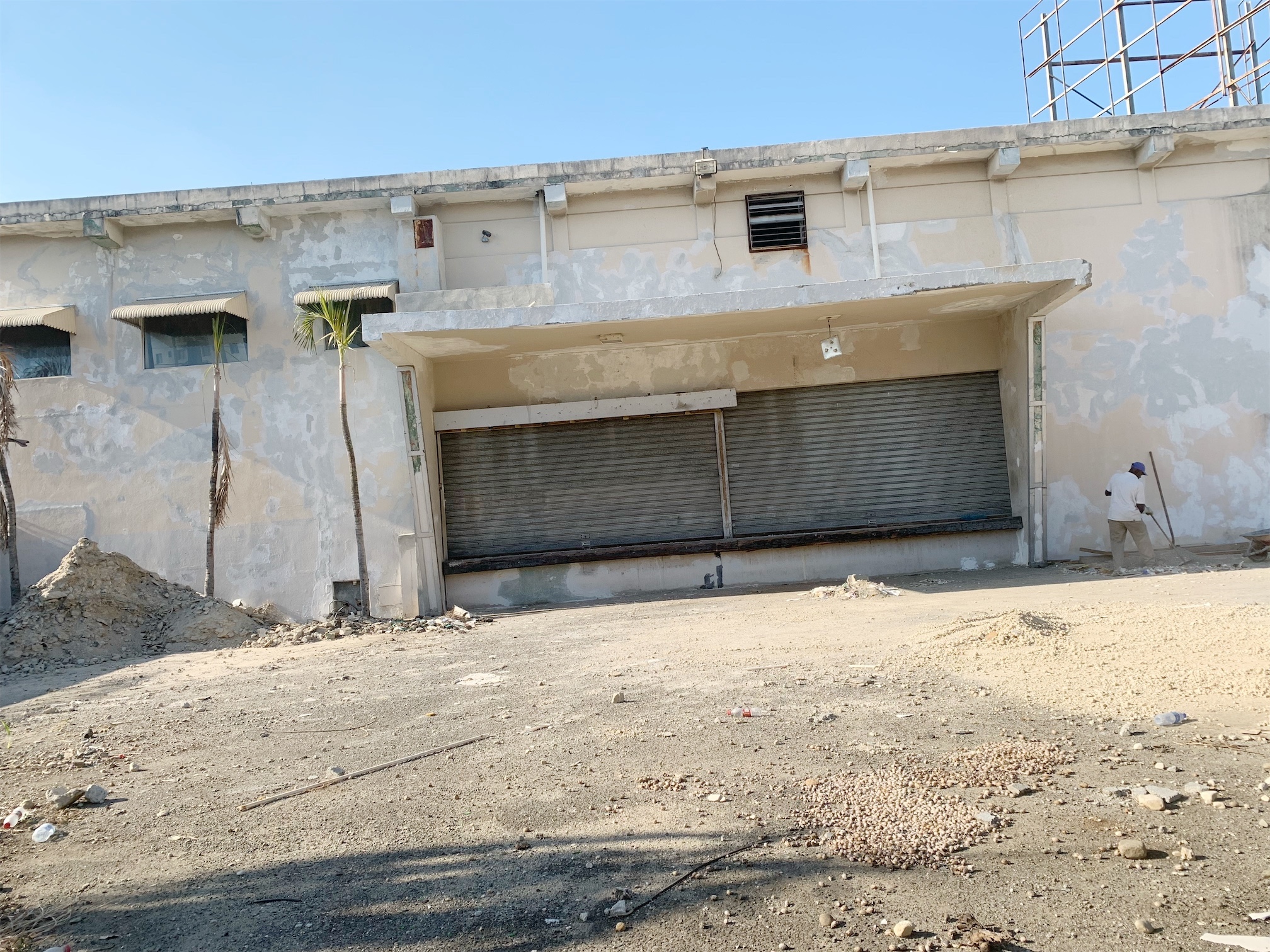 oficinas y locales comerciales - Espacio de almacén y locales 2