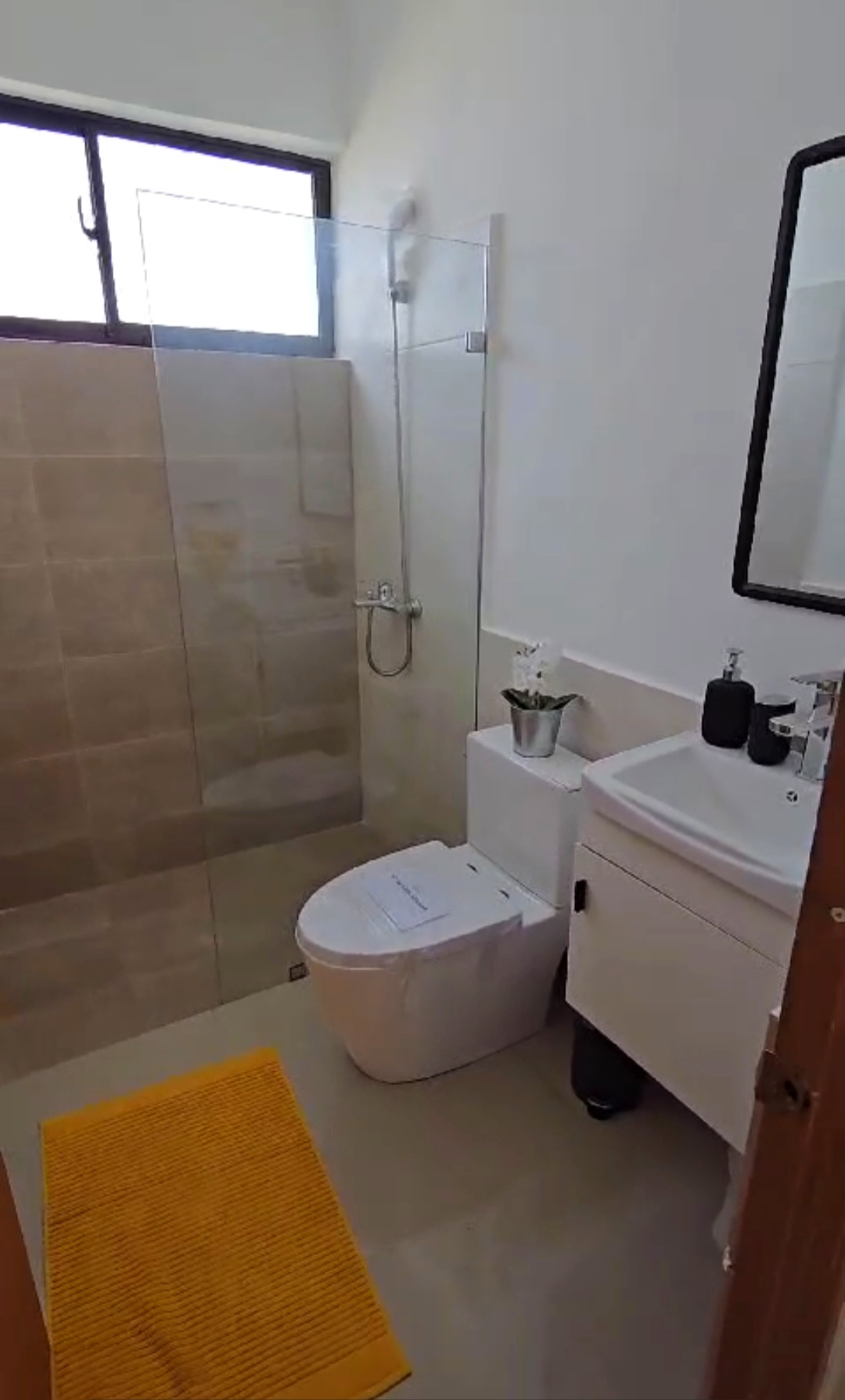 casas vacacionales y villas - Villa individual en proyecto cerrado en Punta Cana 5