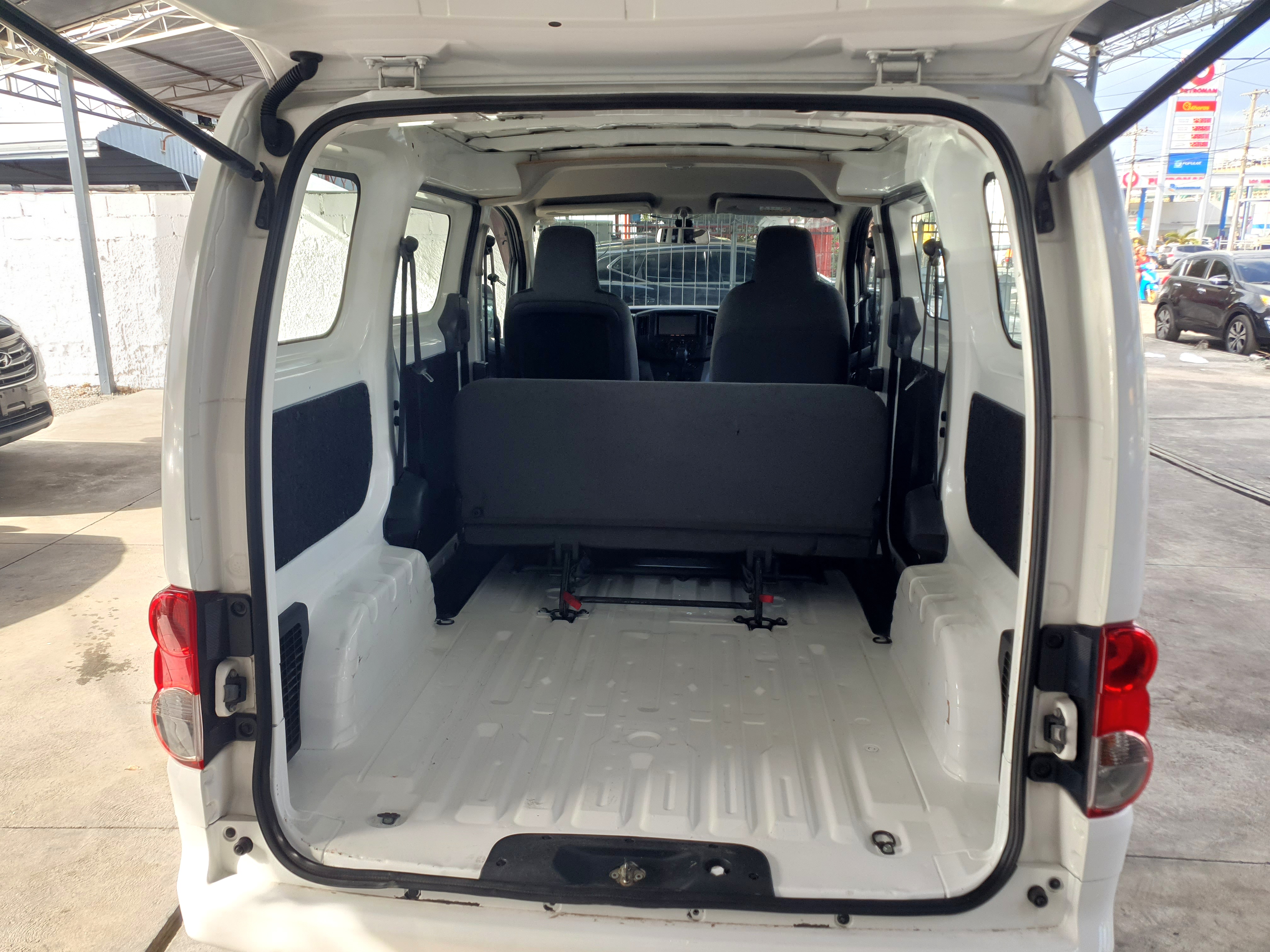otros vehiculos - NISSAN NV 200 2018  RECIEM IMPORTADO 6