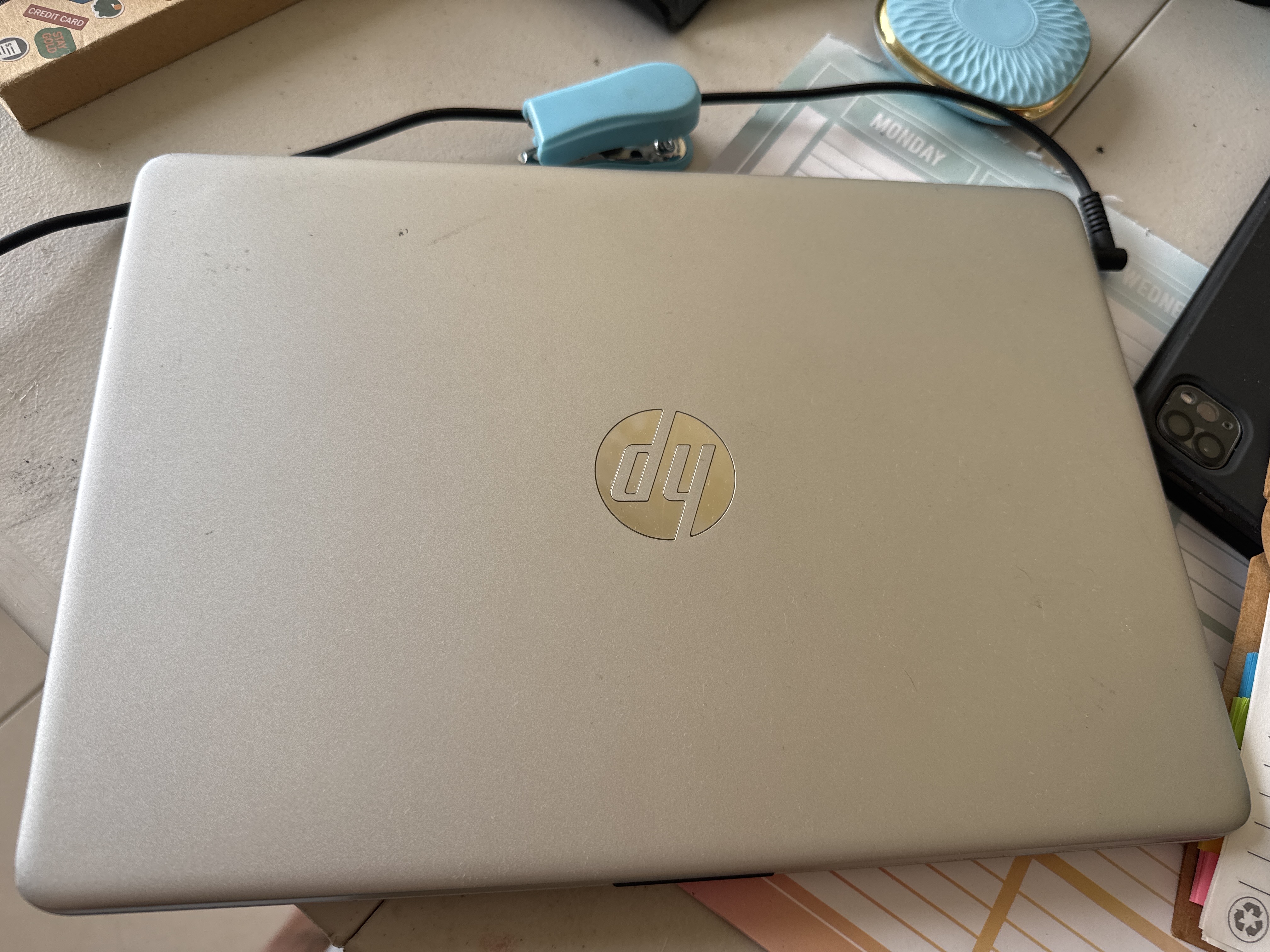 computadoras y laptops - HP 14-dq1043cl i3 3.4Ghz 8GB 256GB SSD 14" Full HD 2