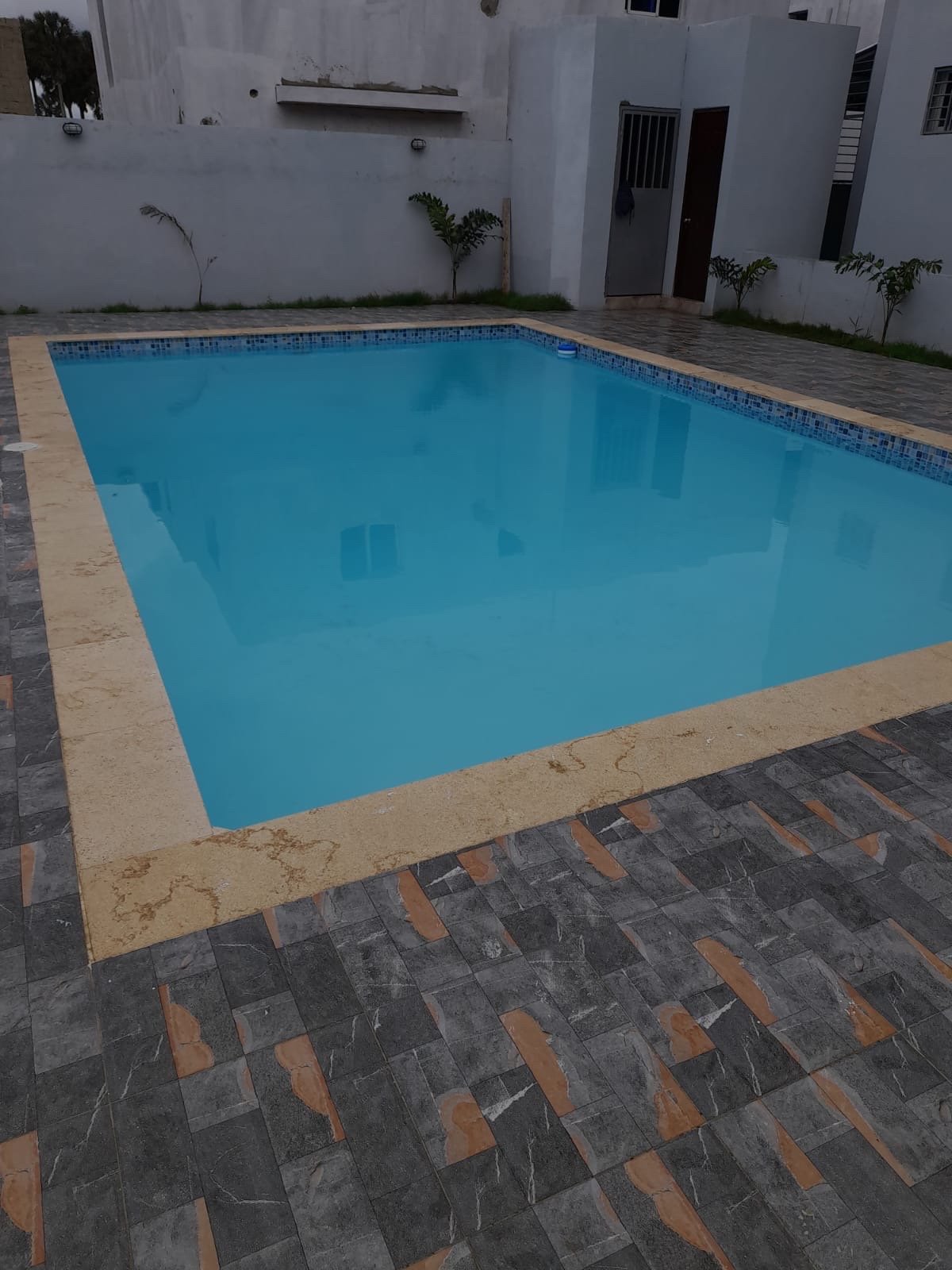 apartamentos - en venta  dos apartamentos por el mismo precio 4y5 piso en Res mía Molina puñal 1