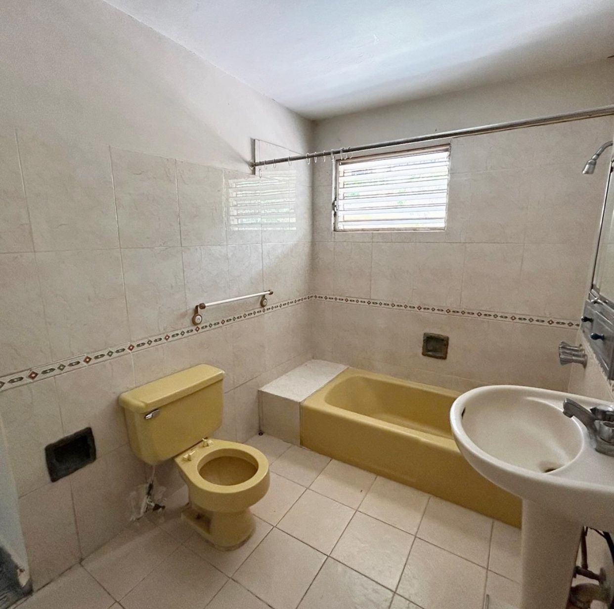 casas - propiedad comercial  5