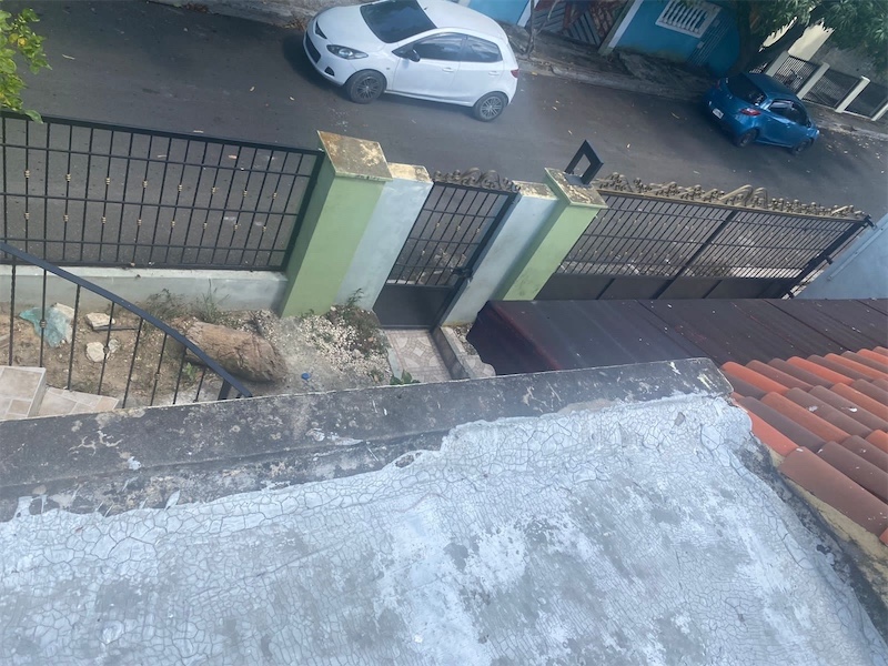 casas - Venta de casa en la Charles de Gaulle Santo Domingo este  2