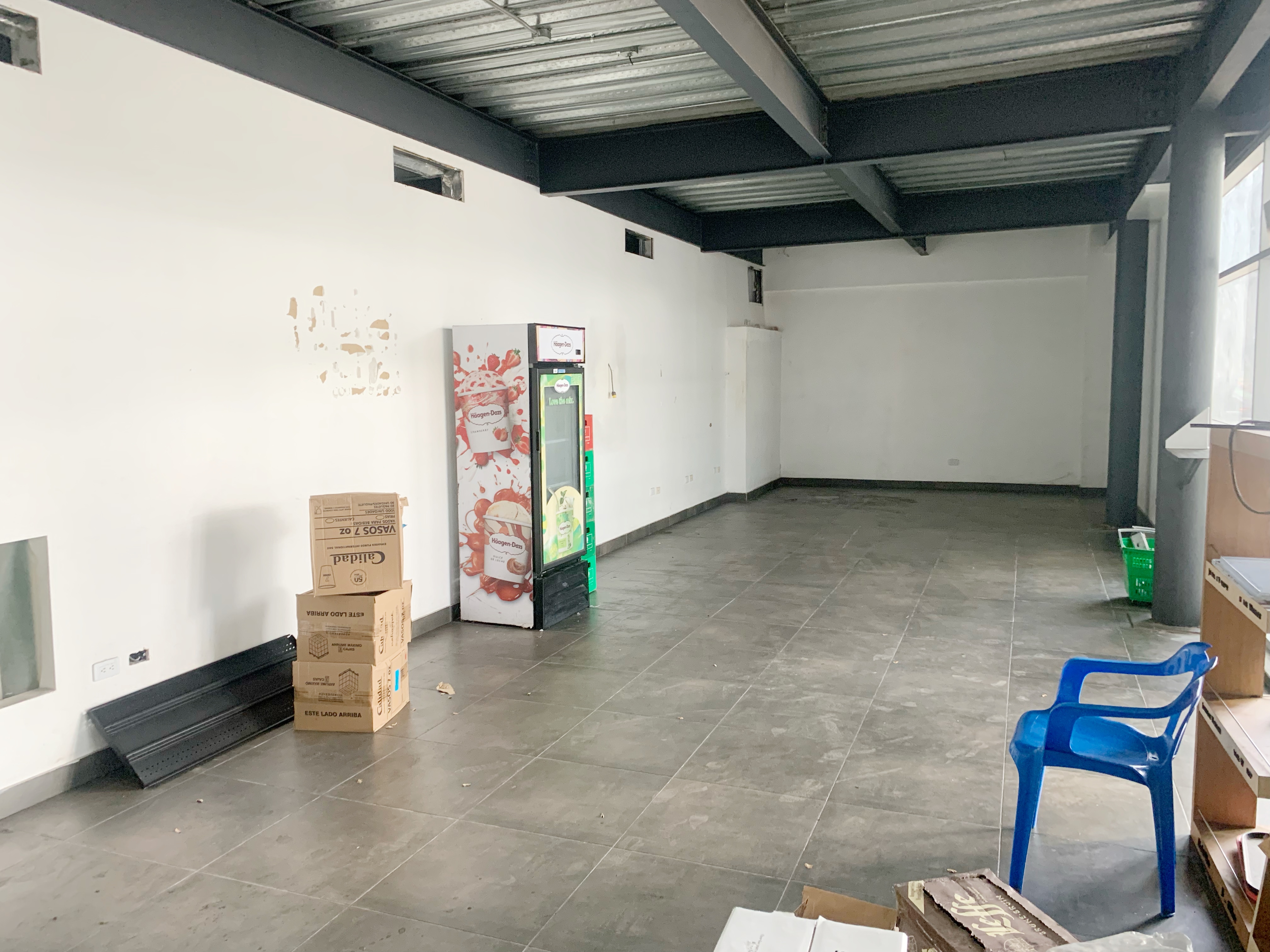 oficinas y locales comerciales - Local en Piantini  2
