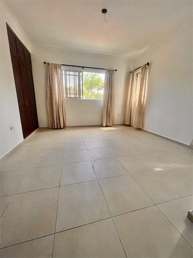 apartamentos - Venta de apartamento en Juan Dolio con piscina y 184mts zona turística 2