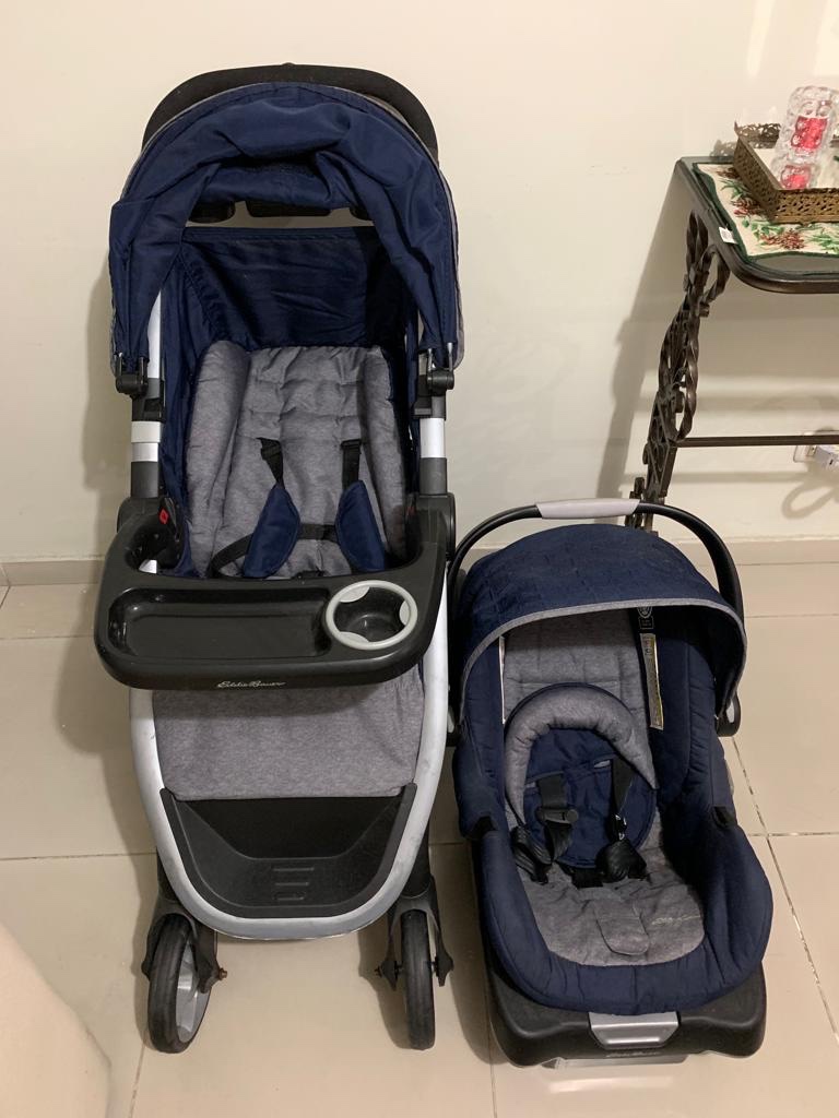 coches y sillas - Hermoso coche azul y Cargador incluido 0