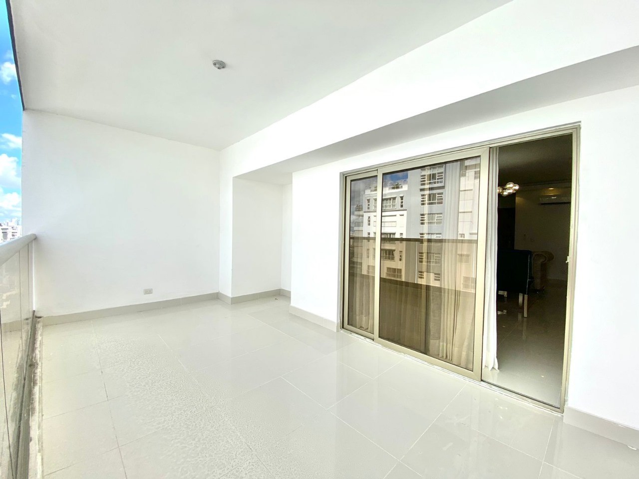 apartamentos - Exclusivo Apartamento Amueblado en Piantini: Lujo y Confort a tu Alcance 2