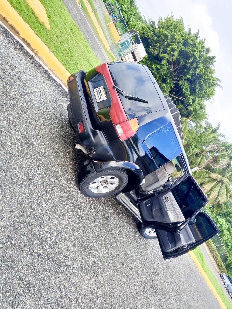 jeepetas y camionetas - Mitsubishi año 2000 en venta 285 negociable nítida 10/10 4