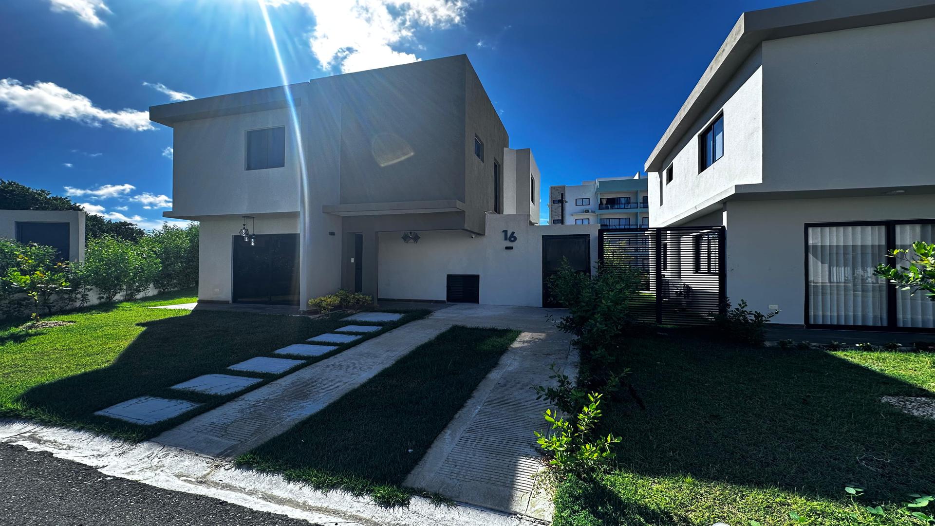 casas - Alquilo villa en Epic línea blanca ( punta cana ) 3