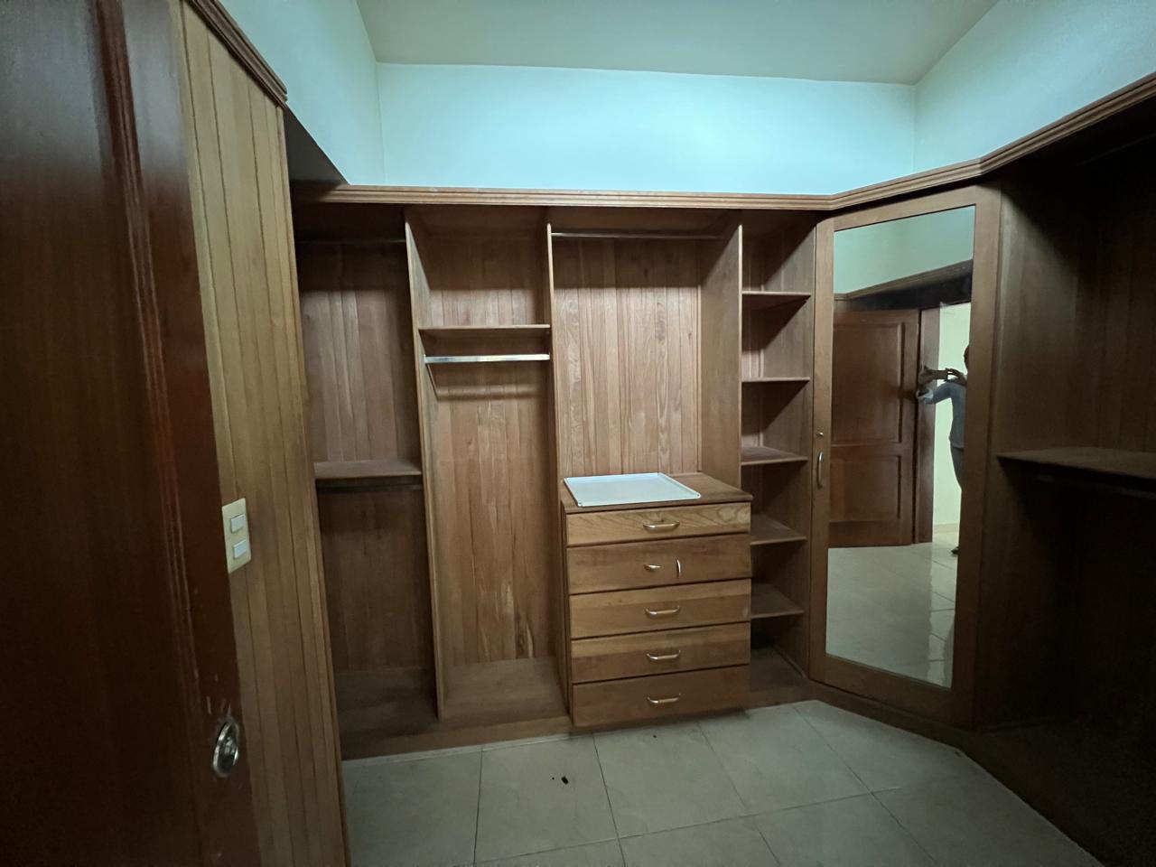 casas - Casa en alquiler en Los prados Comercial 9