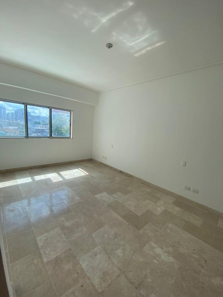 apartamentos - Apto en venta de oportunidad en Naco
