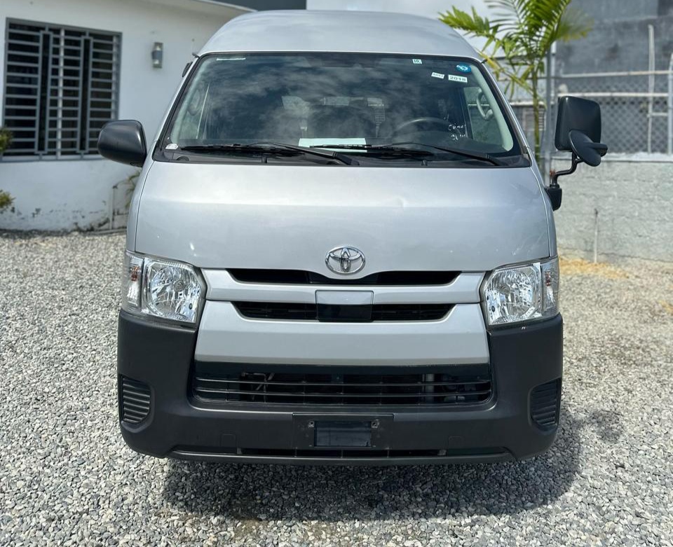 otros vehiculos - TOYOTA HIACE 2018✅ Precio 1,650,000  Recibimos tu  4