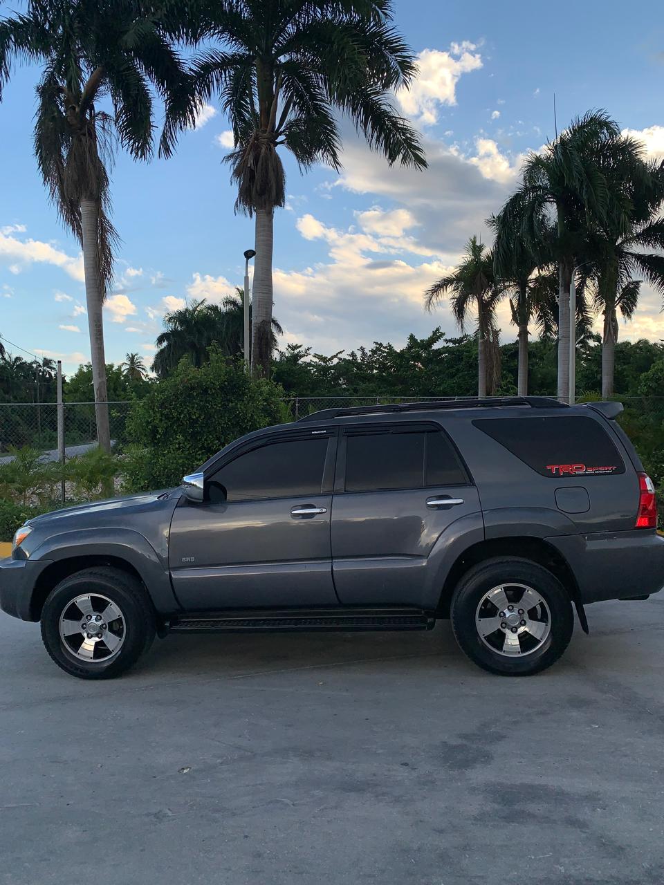 jeepetas y camionetas - Toyota 4runner 2007 4x2 NEGOCIABLE 2