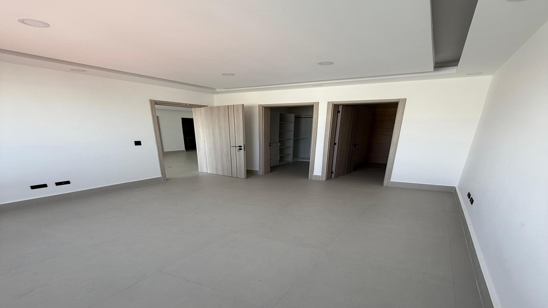 apartamentos - Alquiler de 2 habs | Piso 10 | Evaristo Morales 3